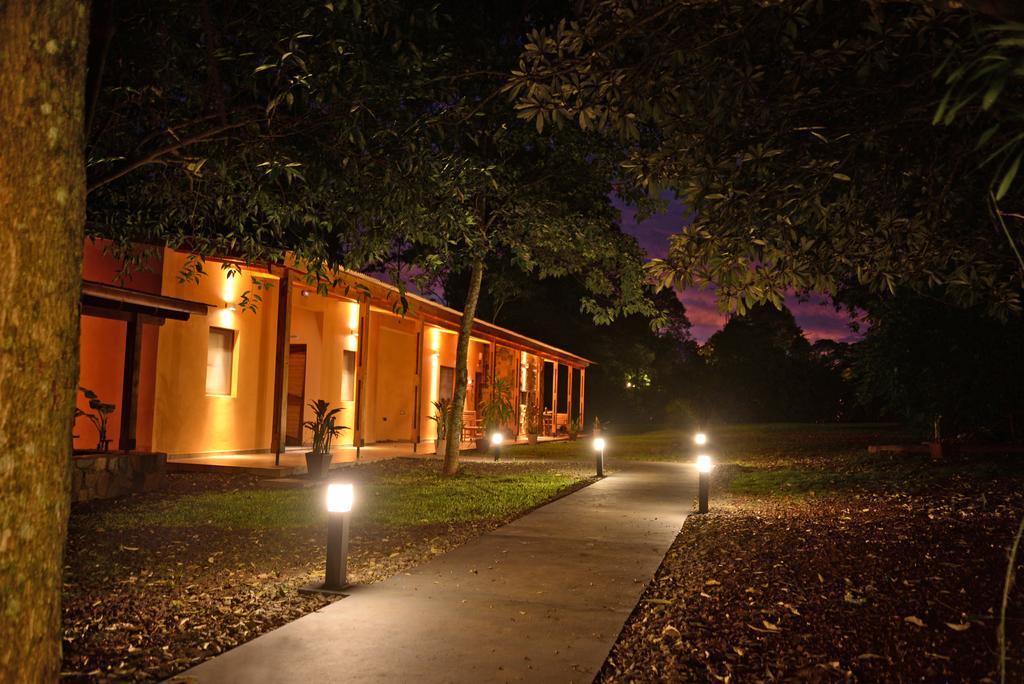 פוארטו איגואסו Posada Del Chaman Iguazu מראה חיצוני תמונה