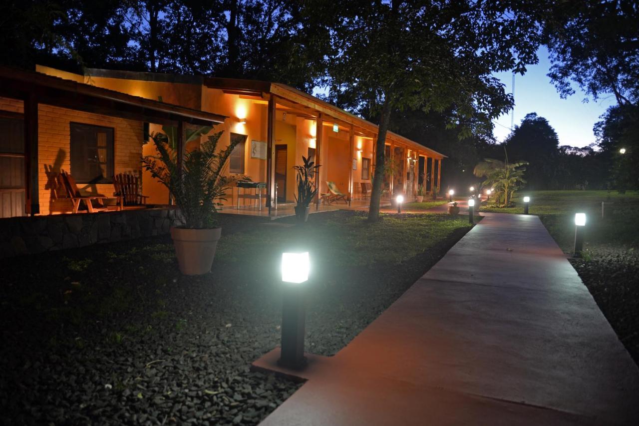פוארטו איגואסו Posada Del Chaman Iguazu מראה חיצוני תמונה